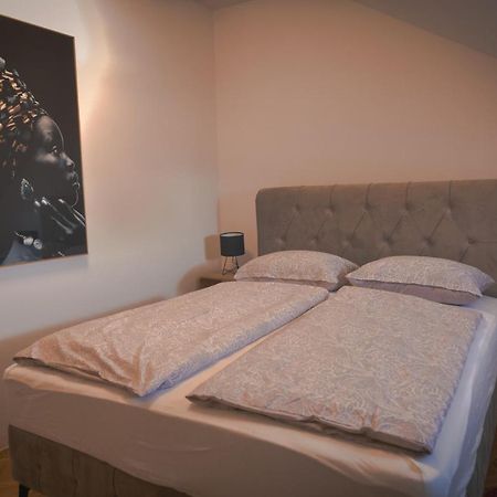 Апартаменти Mila Apartman Джяково Екстер'єр фото