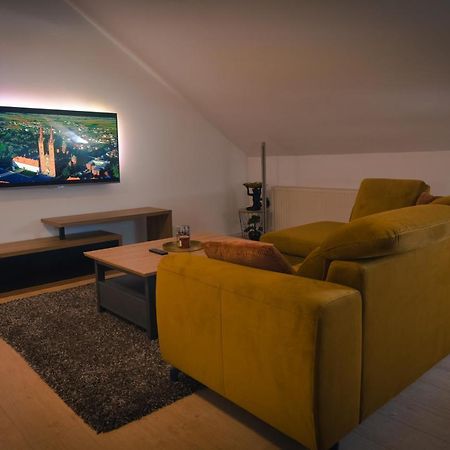 Апартаменти Mila Apartman Джяково Екстер'єр фото